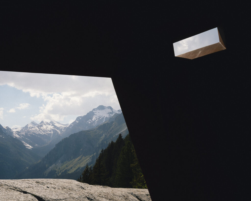 biennale-bregaglia-2026-simone-ronzio-ecomunicarezf0-5345